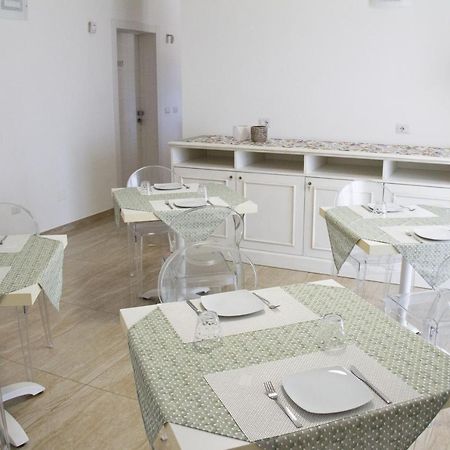 B&B Imperial Exclusive Rooms & Breakfastポルト・チェザーレオ エクステリア 写真